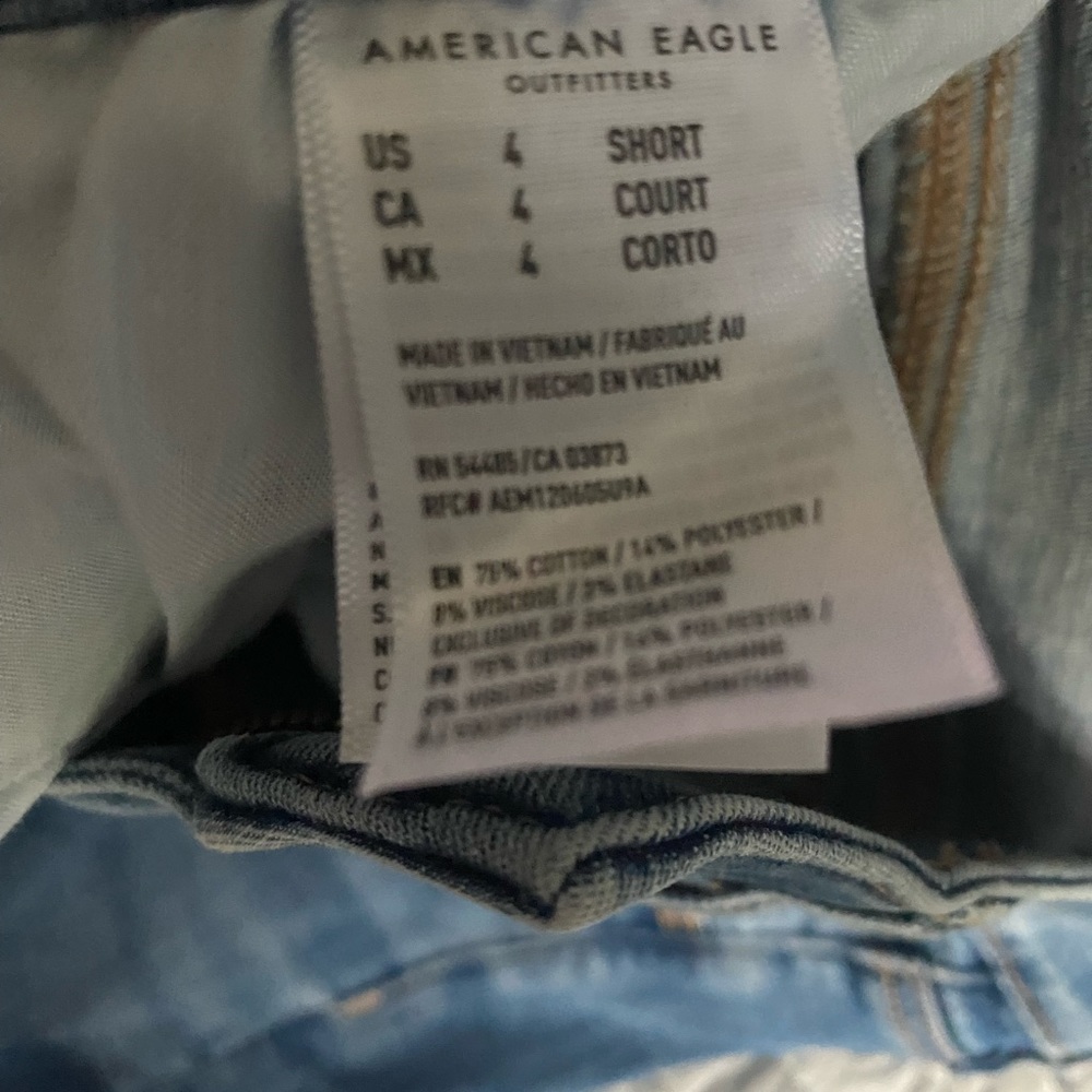 Size 4 short jeans American Eagle